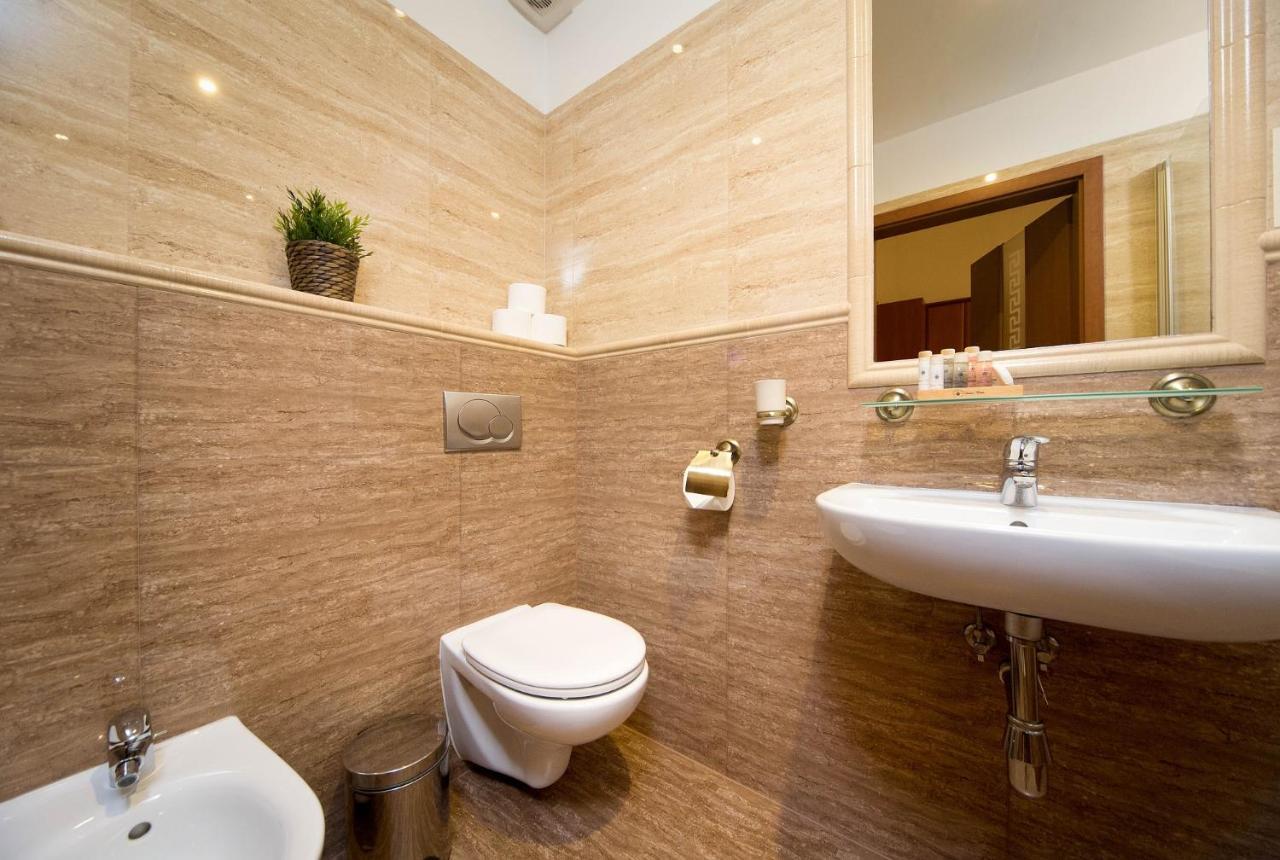 Apartamento B12 - Comfort Apartemnts City Center Cracovia Exterior foto